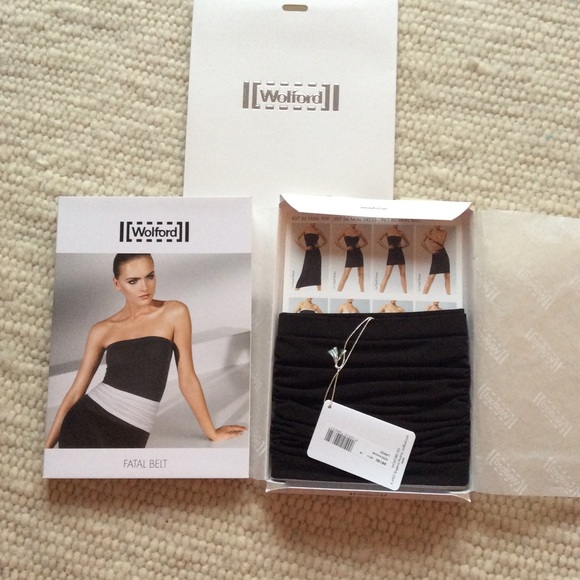 Wolford Fatal belt new with tags size L